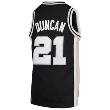 Load image into Gallery viewer, Tim Duncan San Antonio Spurs Mitchell &amp; Ness Youth Hardwood Classics Jersey – Black 2018/2019