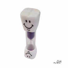 Load image into Gallery viewer, Smiley Hourglass