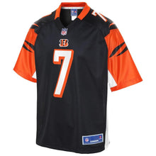 Load image into Gallery viewer, Youth Cincinnati Bengals Matt Barkley NFL Pro Line Black Player Jersey