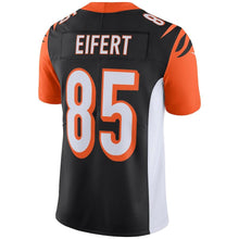 Load image into Gallery viewer, Youth Cincinnati Bengals Tyler Eifert Nike Black Vapor Untouchable Limited Player Jersey